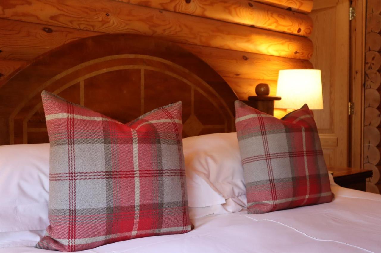 Strathisla - Luxury Two Bedroom Log Cabin With Private Hot Tub & Sauna Berwick Upon Tweed Exterior photo